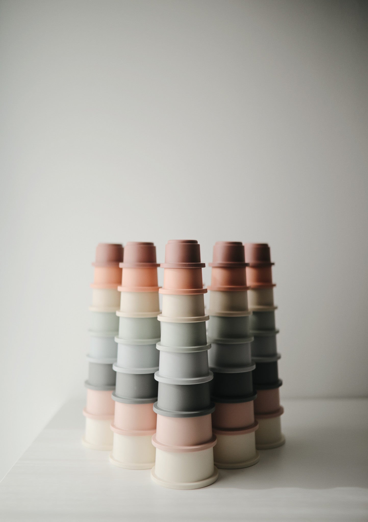 Stacking Cups Toy von Mushie