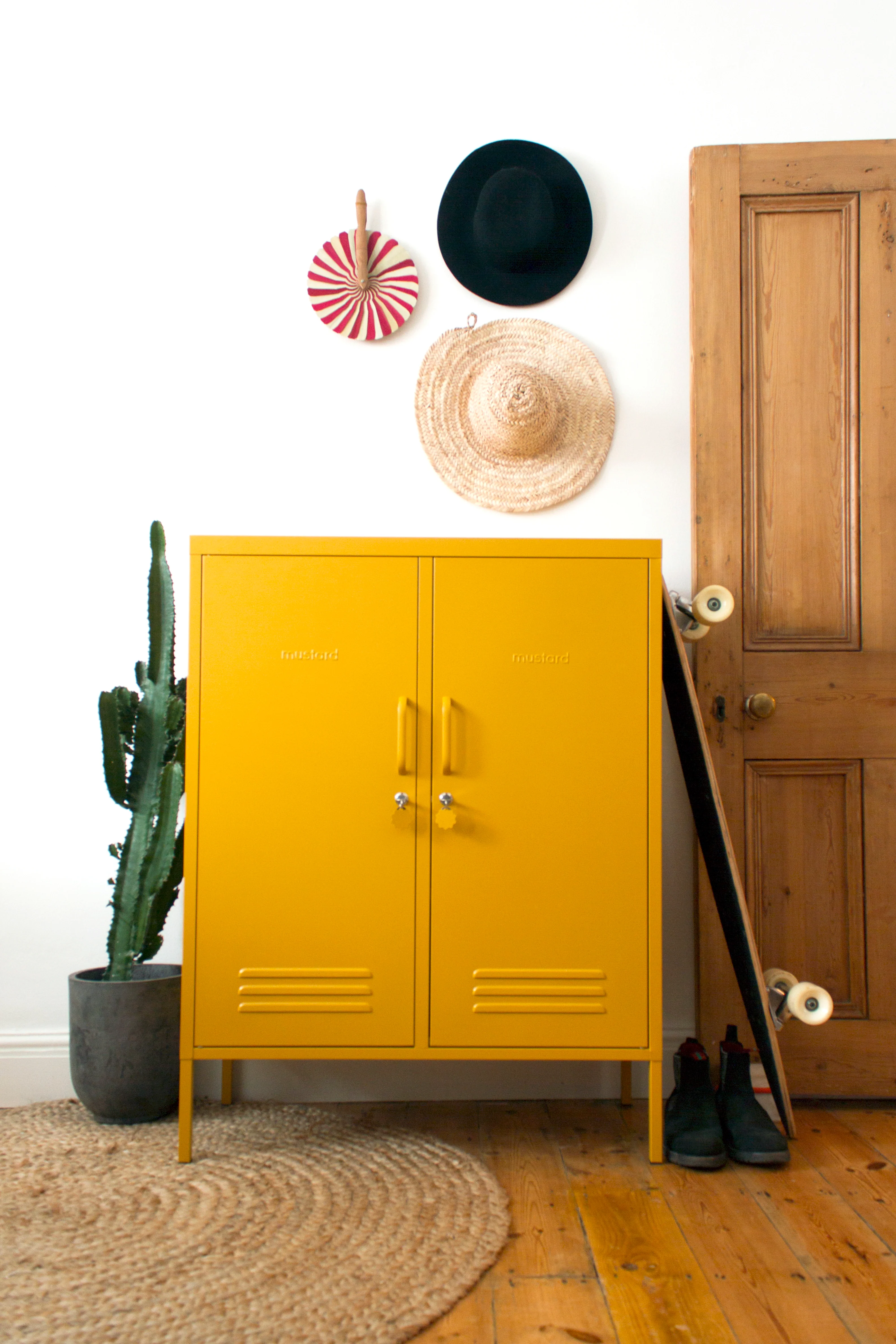 Schrank "The Midi" von Mustard Made
