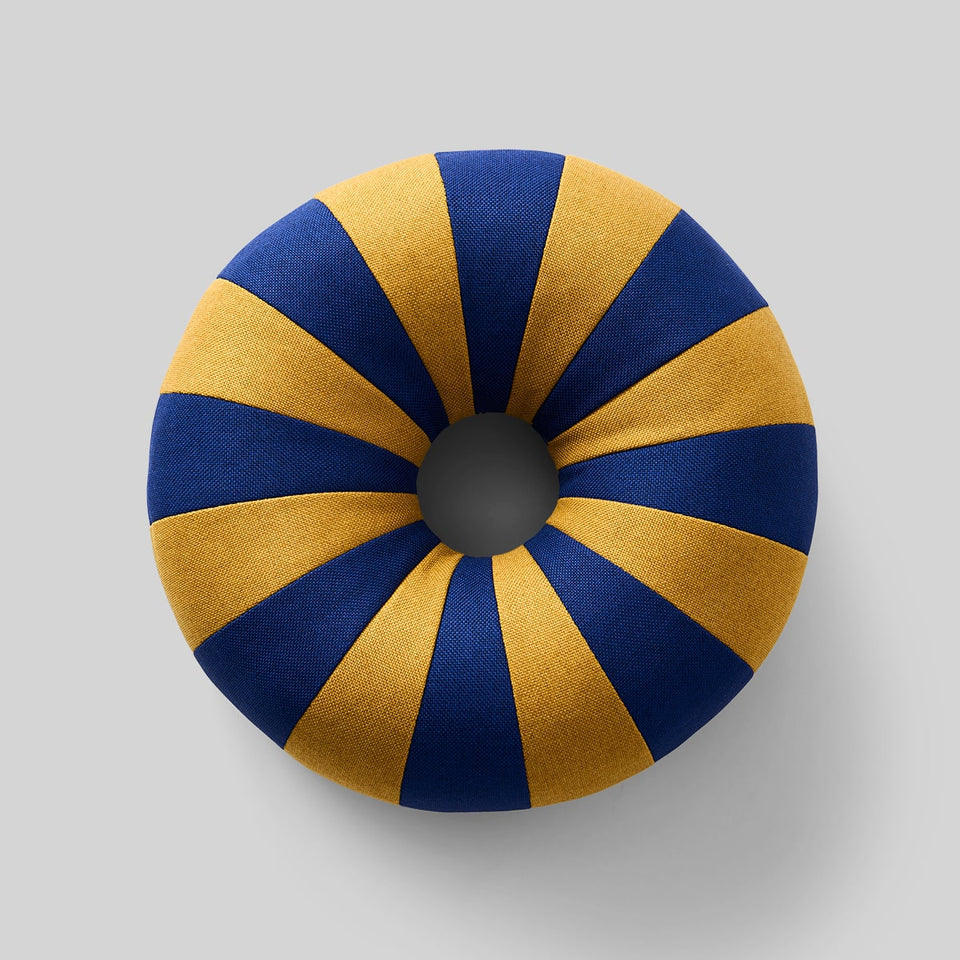 Float Pillows von Studio About