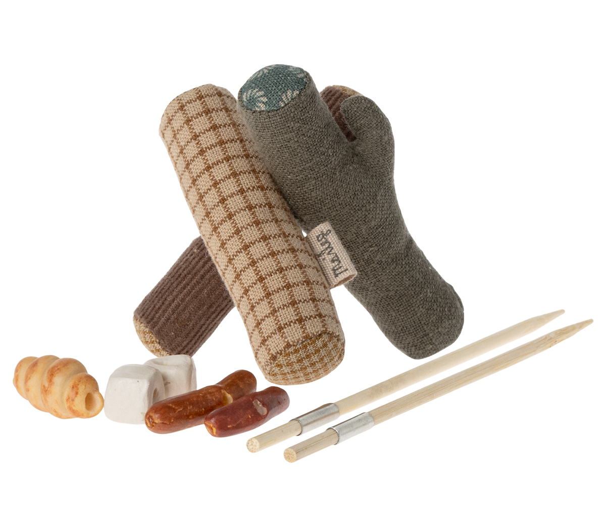 Happy Camper Bonfire Set