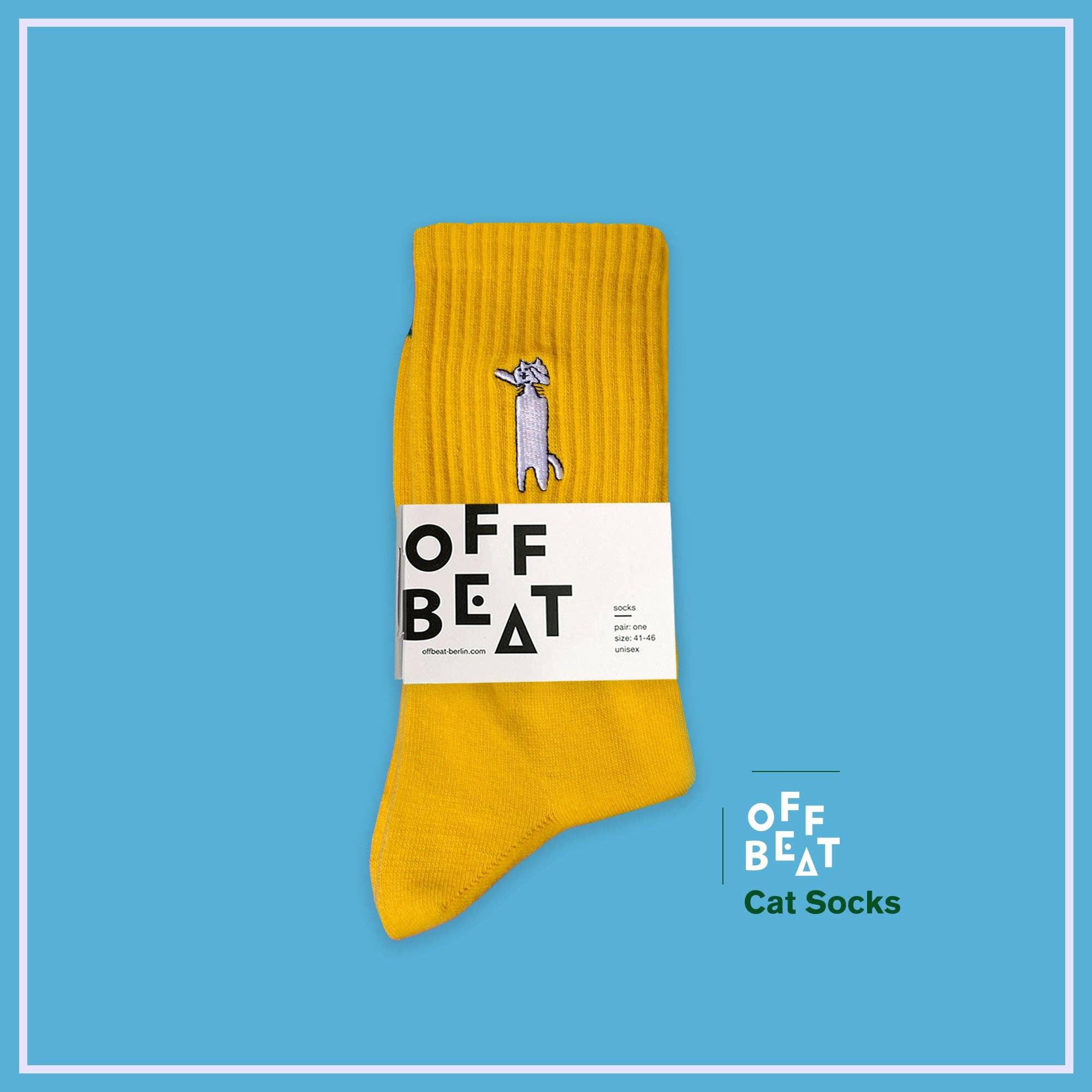 Bestickte Socken – Grumpy Cat von Offbeat