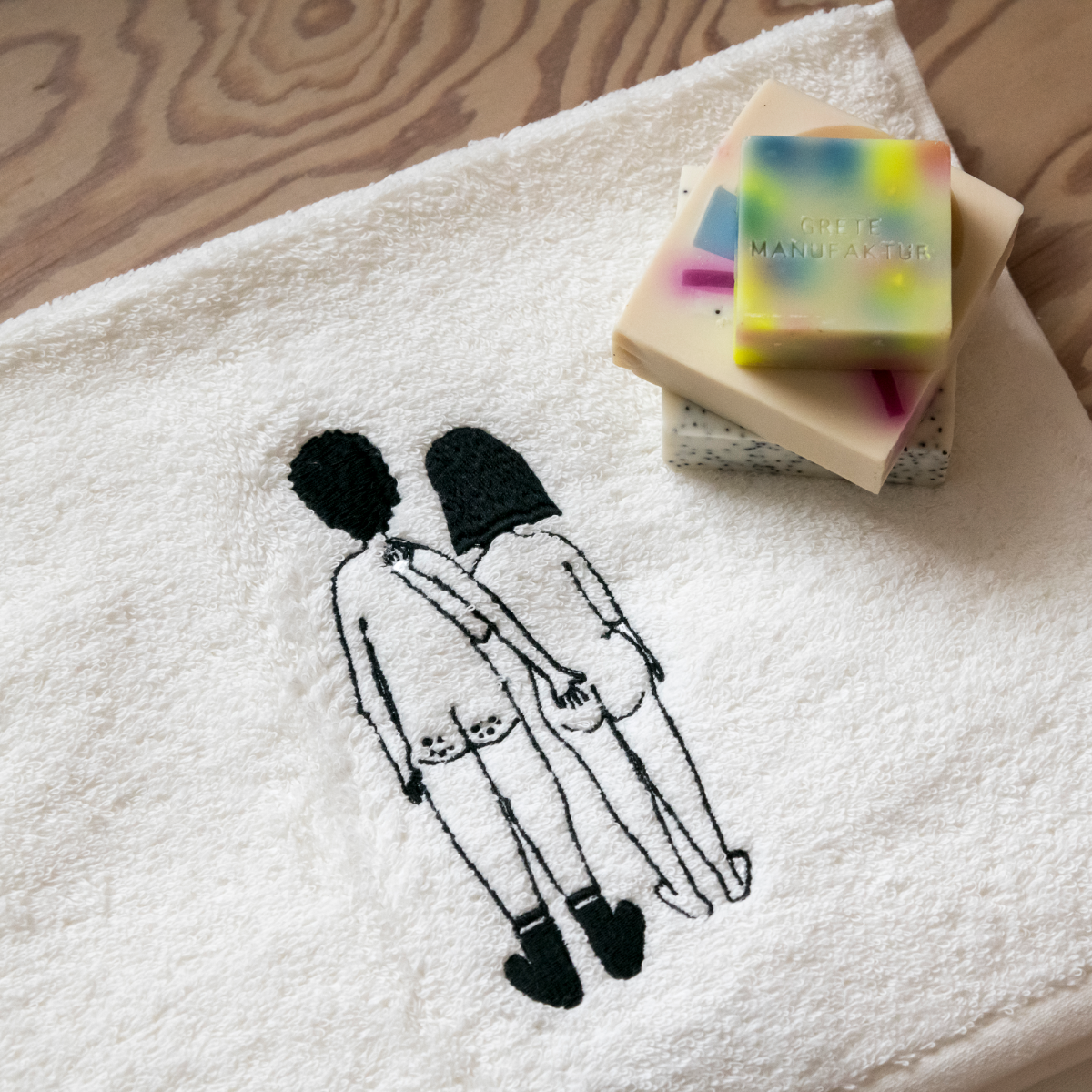 Gästetuch-Set «Nacktes Paar» von helen b