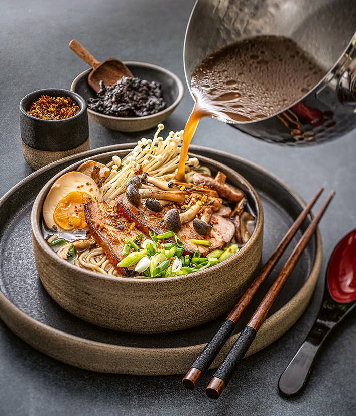 Ramen. Traditionelle und moderne Soulfood-Rezepte von Callwey