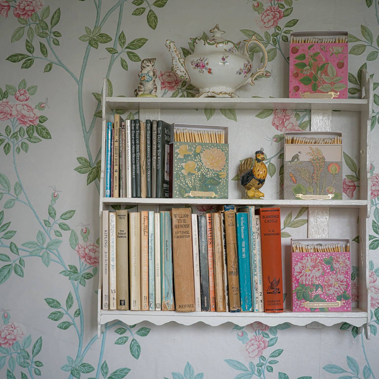 Streichholzschachtel „Pink Petunias“ von Archivist Gallery