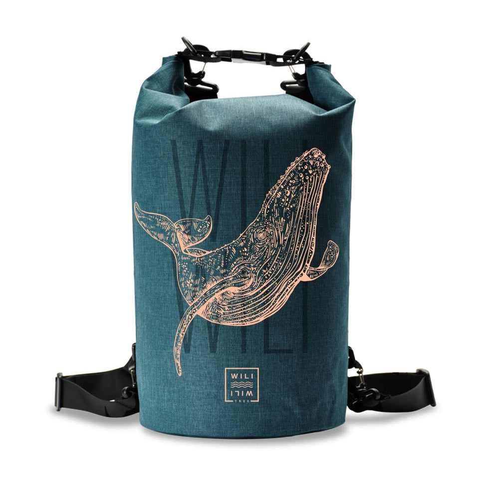 Whale Tales Dry Bag 20L Deep Sea von WILI WILI TREE - Aarebag Wal wasserdicht Schweiz