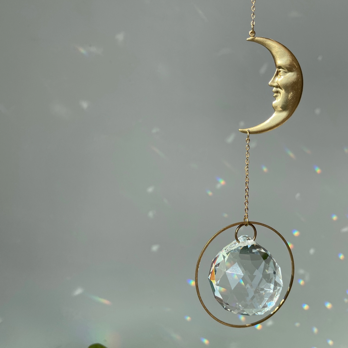 Lichtfänger Mond von Von Lani – Suncatcher Kristall Fensterdekoration Schweiz