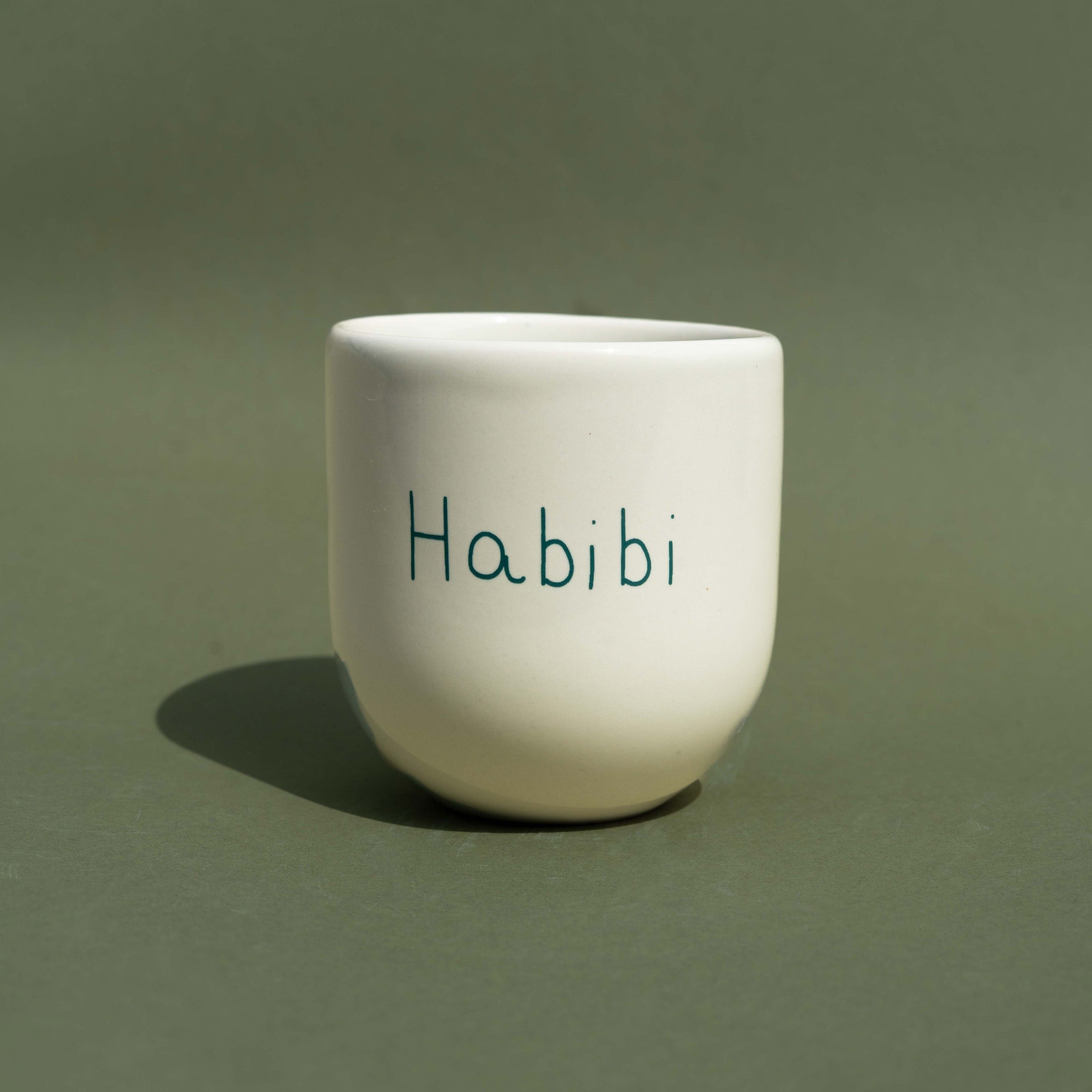 Tasse Habibi von Sisi house of style - Detail Schriftzug handgefertigt Keramik