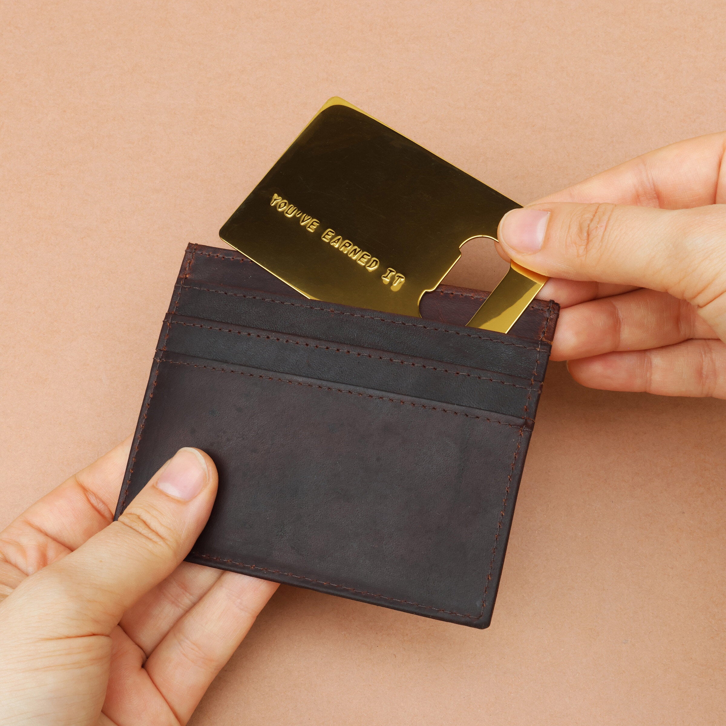 Gold Card Flaschenöffner von Suck UK