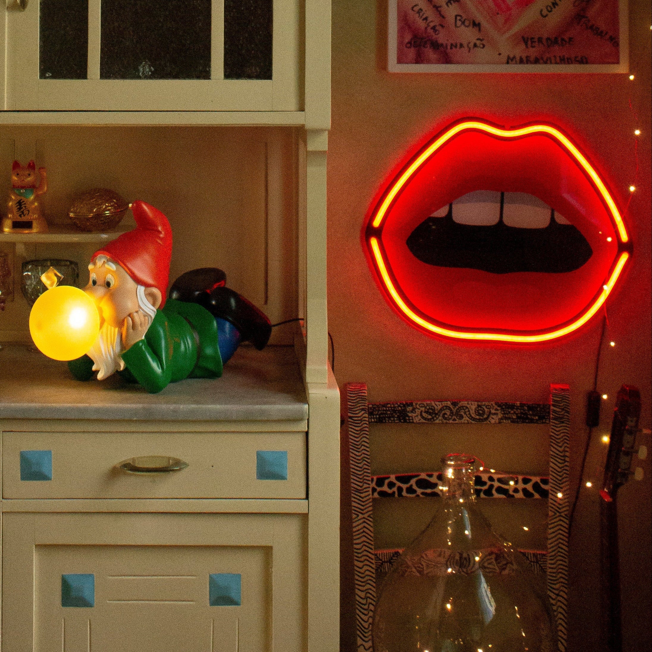 Dreaming Gummy Lamp Seletti – Lifestyle Innenraum, Tischlampe träumender Gummy