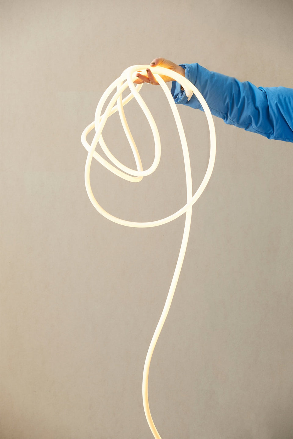 Flex Tube Studio About – Detailansicht Lichtfarbe warm weiss